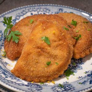 Rissois de Camarao - Prawn Rissois